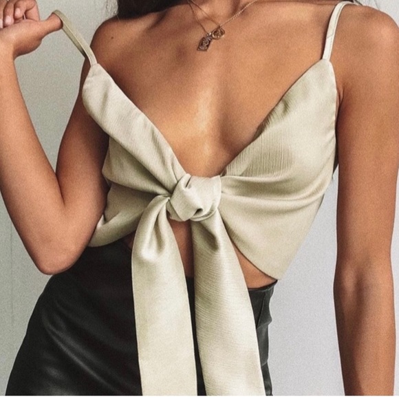 Tops - PRINCESS POLLY TIE FRONT TOP -NEW NEVER WORN